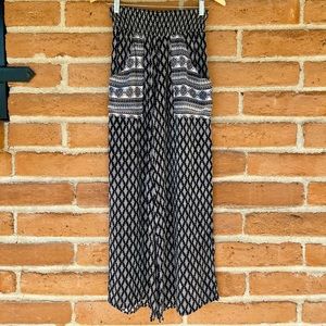 Band of Gypsies High-Waisted Wide-Leg Black and White Geometric Pant size S